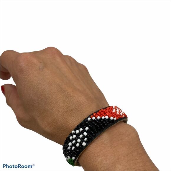 Vintage Leather & Glass Bead Snap‎ Closure Bracelet - Picture 7 of 9